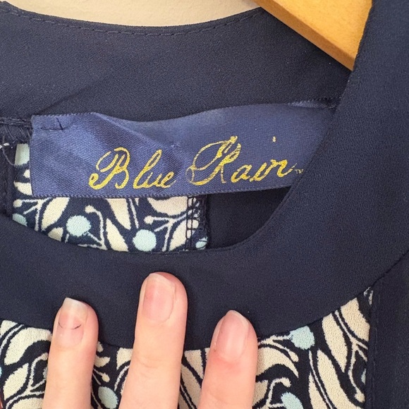 Francescas Women's M Blue Geometric Sleeveless High Neck Blouse Casual - Picture 3 of 5